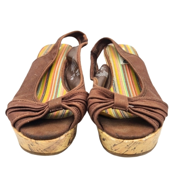 American Eagle 4" Fabric Canvas Wedges Size 8.5W - Picture 4 of 10